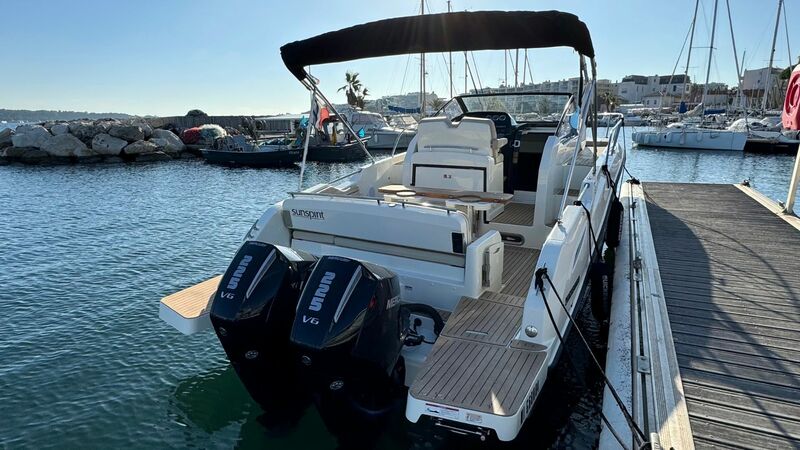 QUICKSILVER 875 SUNDECK 